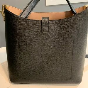 Kate spade black bucket bag pebble grain